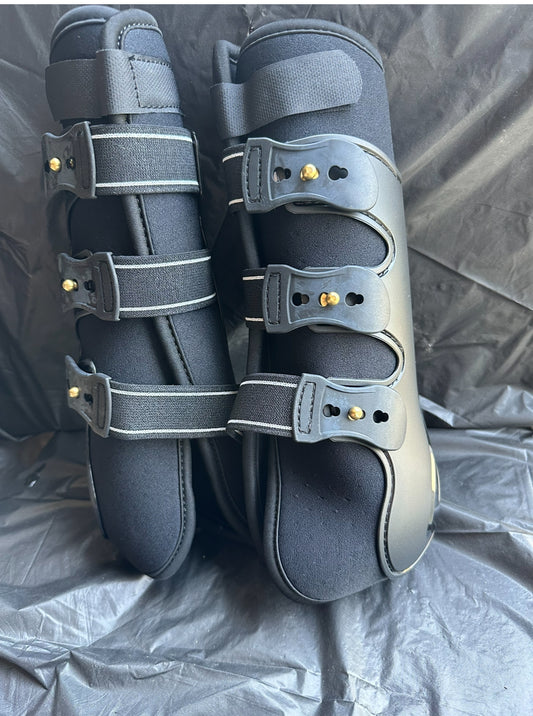Aiver Sport boots